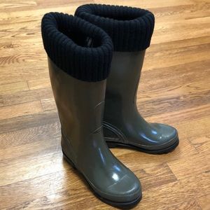 Cougar women sz 6 , lines rainboots